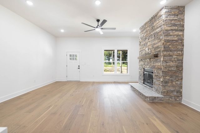 2953 Summertown Hwy, Summertown, TN 38483