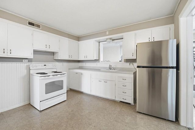 W5266 BECHAUD BEACH DRIVE, Fond Du Lac, WI 54935