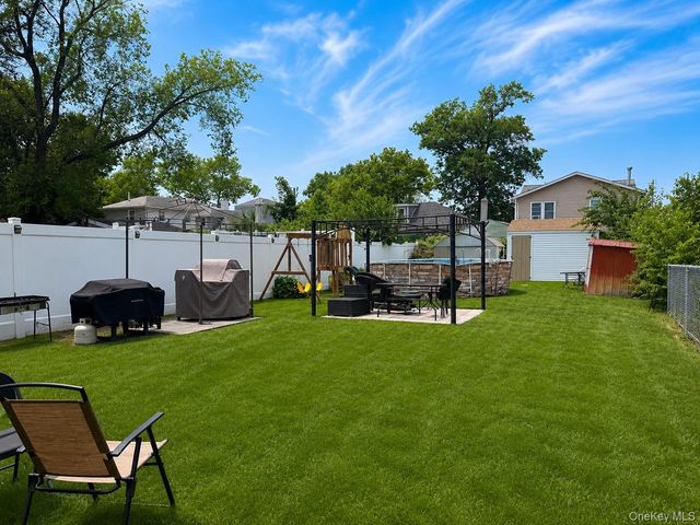 14214 222nd Street, Laurelton, NY 11413