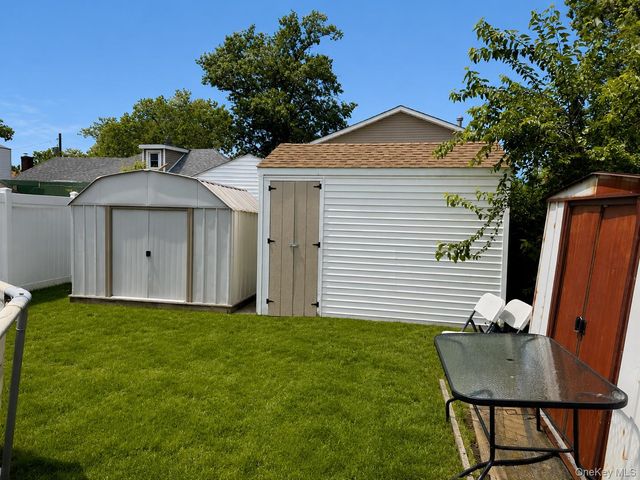 14214 222nd Street, Laurelton, NY 11413