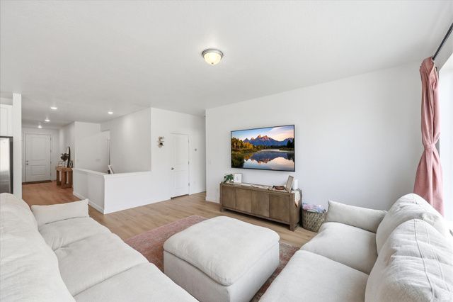7118 W OWENS VIEW WAY, West Jordan, UT 84081