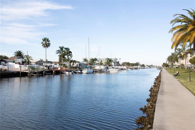 4632 MARINE PARKWAY 201, New Port Richey, FL 34652