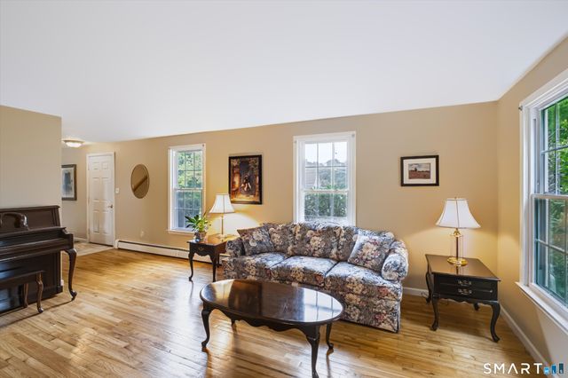 2014 Shepard Avenue, Hamden, CT 06518