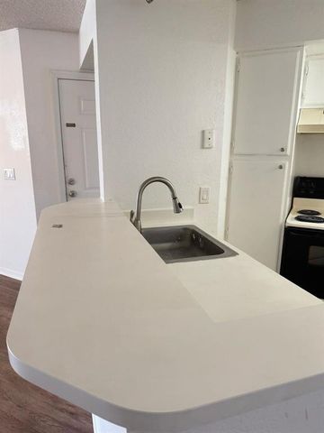 3350 N Pinewalk Dr 1426, Margate, FL 33063