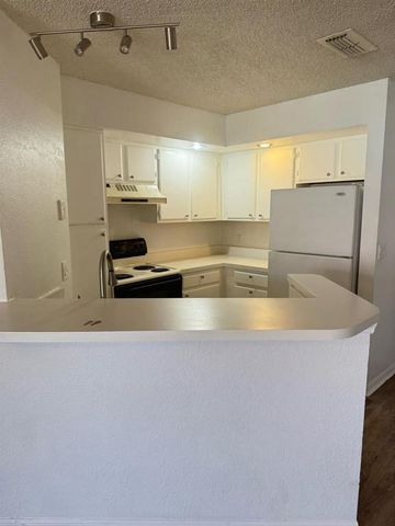 3350 N Pinewalk Dr 1426, Margate, FL 33063