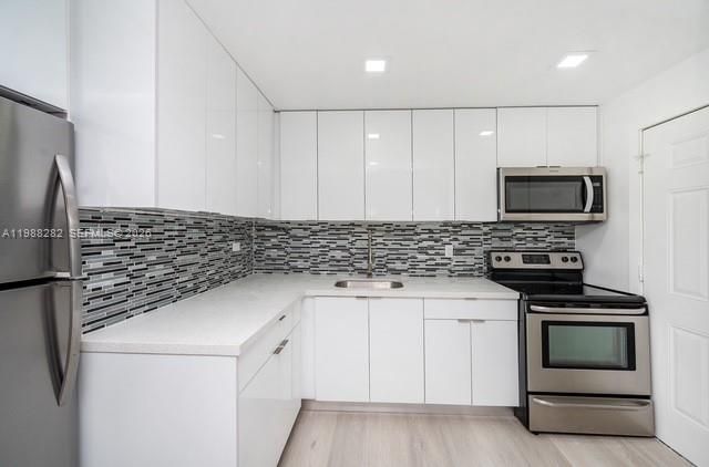 9760 SW 184th St 6D, Cutler Bay, FL 33157