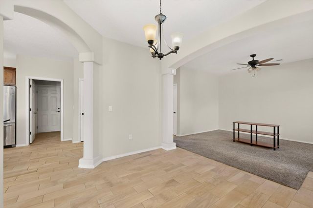 636 Firewheel Loop SW, Los Lunas, NM 87031