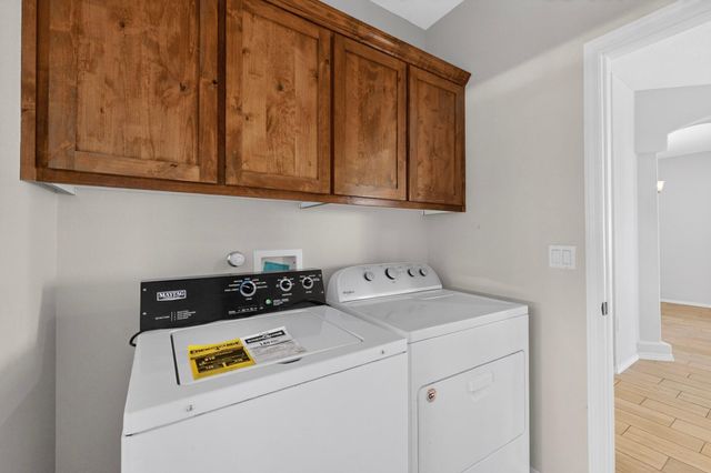 636 Firewheel Loop SW, Los Lunas, NM 87031