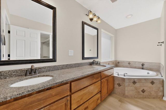 636 Firewheel Loop SW, Los Lunas, NM 87031
