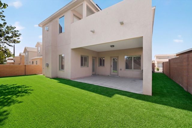 636 Firewheel Loop SW, Los Lunas, NM 87031