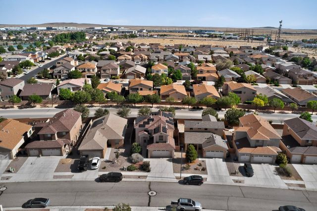 636 Firewheel Loop SW, Los Lunas, NM 87031
