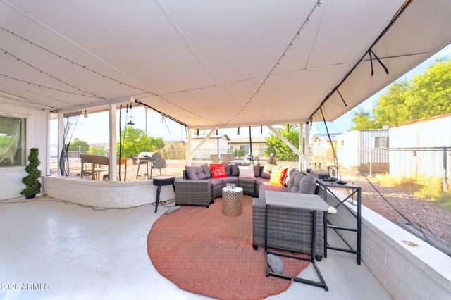 6340 E BOISE Street, Mesa, AZ 85205