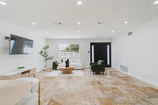 11904 Gager Street, Sylmar, CA 91342