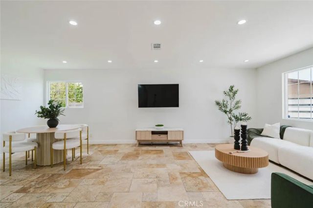 11904 Gager Street, Sylmar, CA 91342