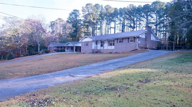 834 HICKORY RIDGE SW Road, Lilburn, GA 30047