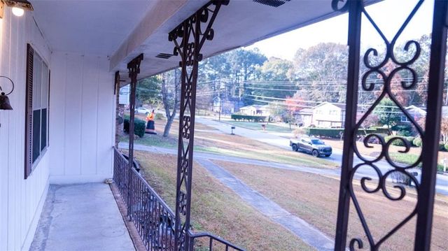 834 HICKORY RIDGE SW Road, Lilburn, GA 30047