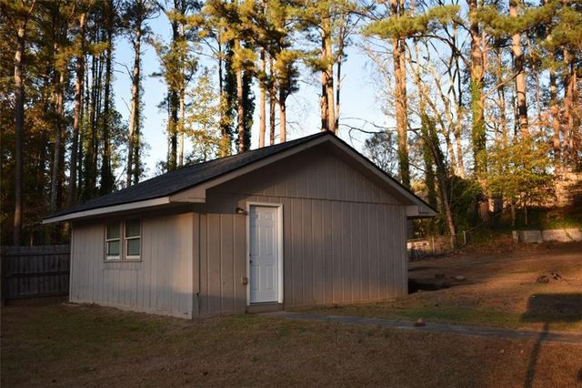 834 HICKORY RIDGE SW Road, Lilburn, GA 30047