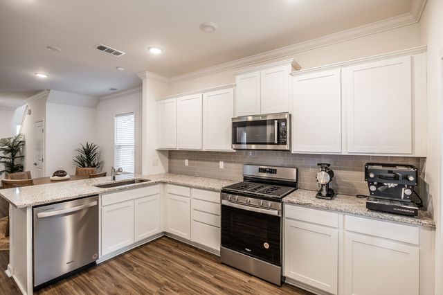 405 Brook Ave, White House, TN 37188