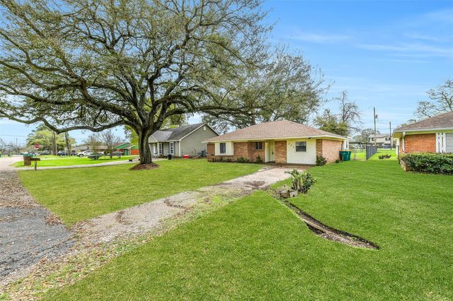 405 Cherry Street, La Marque, TX 77568