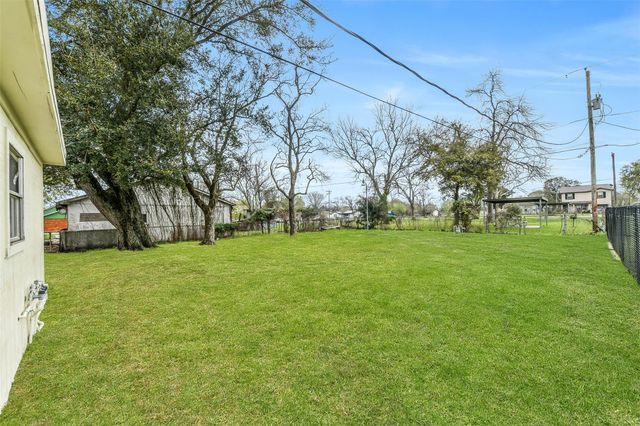405 Cherry Street, La Marque, TX 77568