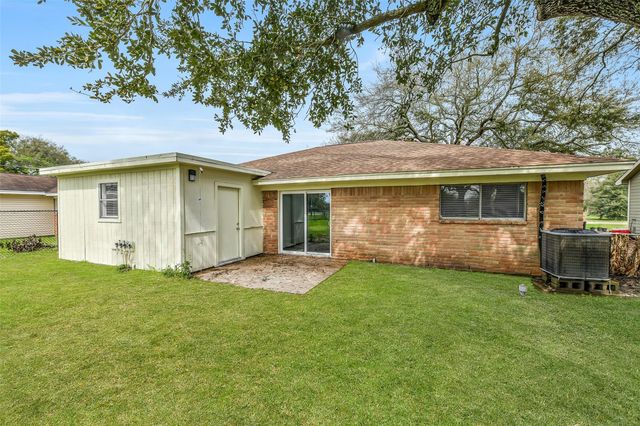 405 Cherry Street, La Marque, TX 77568