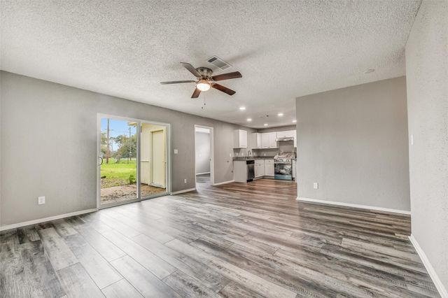 405 Cherry Street, La Marque, TX 77568