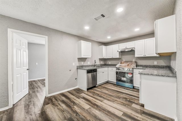 405 Cherry Street, La Marque, TX 77568