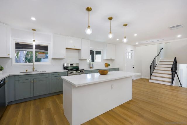 8719 Jackie Dr, San Diego, CA 92119