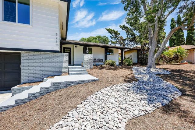 8719 Jackie Dr, San Diego, CA 92119