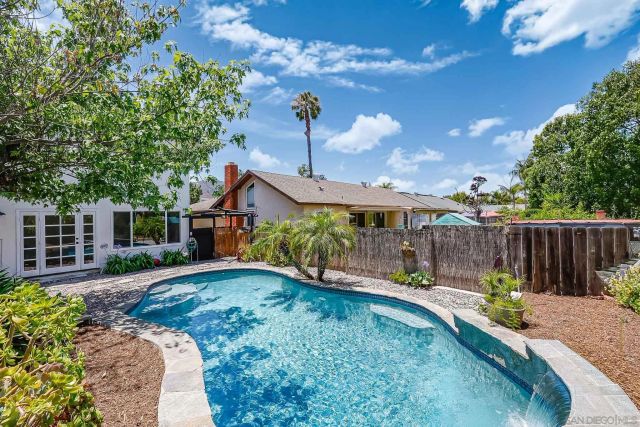 8719 Jackie Dr, San Diego, CA 92119