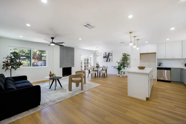 8719 Jackie Dr, San Diego, CA 92119