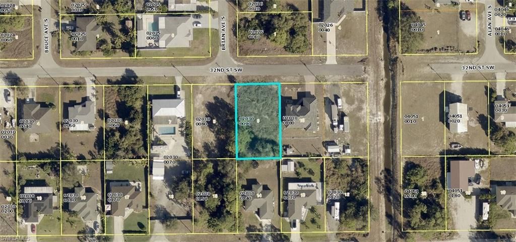 3905 32nd ST SW, LEHIGH ACRES, FL 33976 — exterior