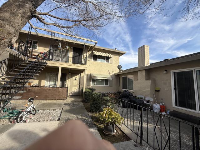 3173 Neal Avenue 1, San Jose, CA 95117