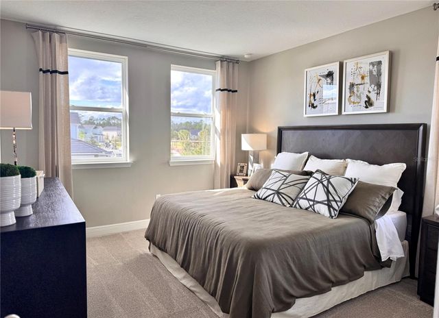 2928 VOYAGER AVENUE, St Cloud, FL 34771