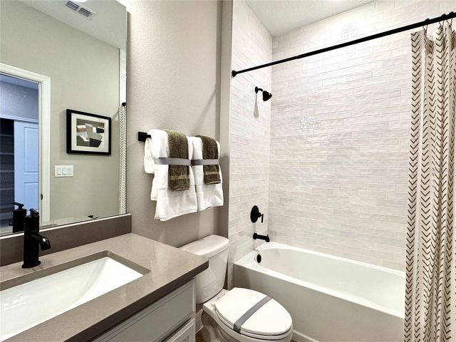 2928 VOYAGER AVENUE, St Cloud, FL 34771