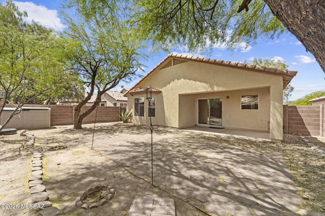 2944 N Bronze Creek Way, Tucson, AZ 85745