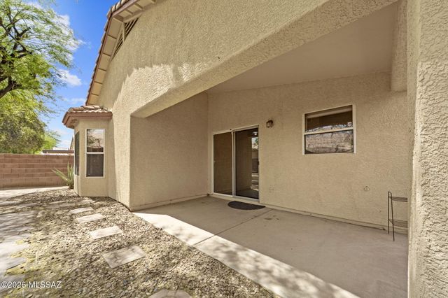 2944 N Bronze Creek Way, Tucson, AZ 85745