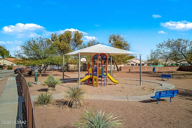 2944 N Bronze Creek Way, Tucson, AZ 85745