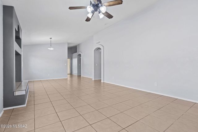 2944 N Bronze Creek Way, Tucson, AZ 85745