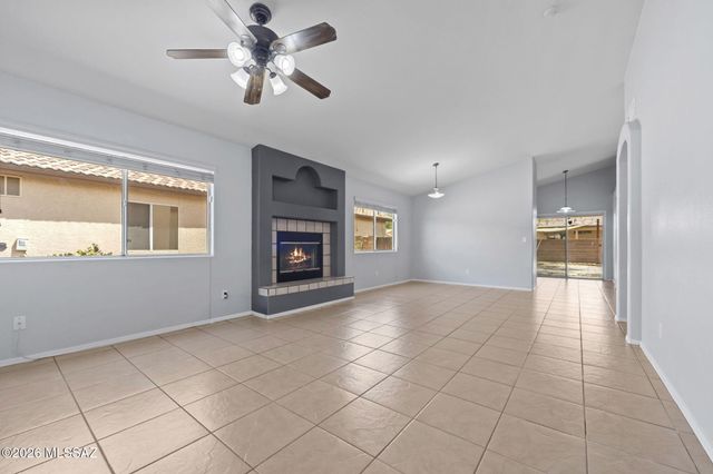 2944 N Bronze Creek Way, Tucson, AZ 85745