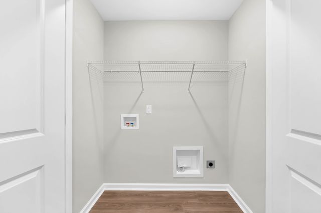 420 S 2nd St B, Clarksville, TN 37040