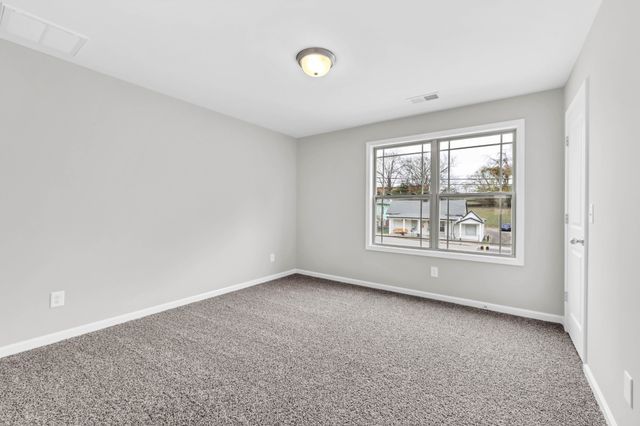 420 S 2nd St B, Clarksville, TN 37040