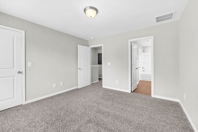 420 S 2nd St B, Clarksville, TN 37040