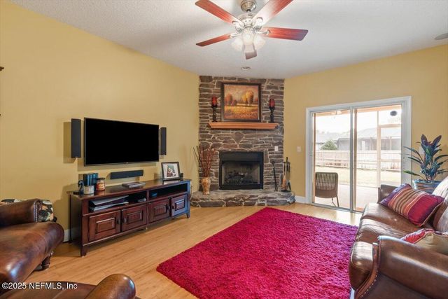 15113 N REEF Drive, Jacksonville, FL 32226