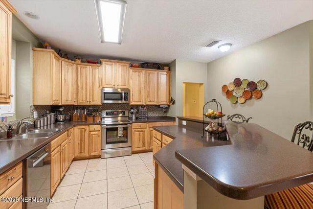 15113 N REEF Drive, Jacksonville, FL 32226