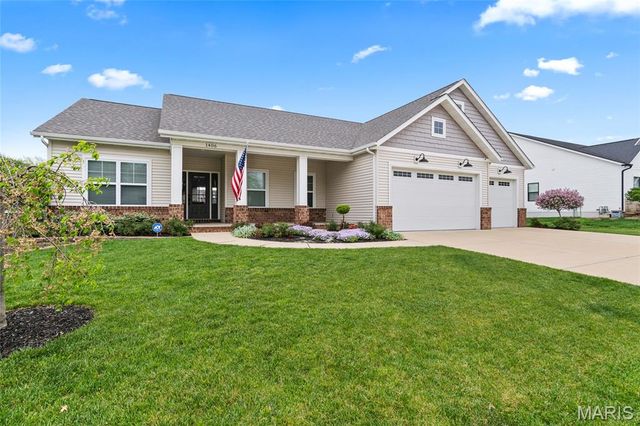 1406 Crimson King Way, Troy, IL 62294