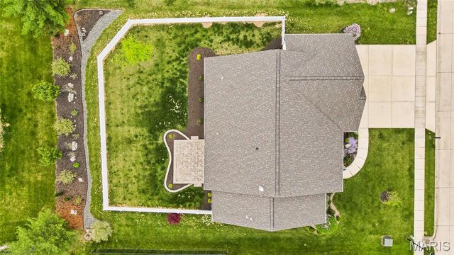 1406 Crimson King Way, Troy, IL 62294