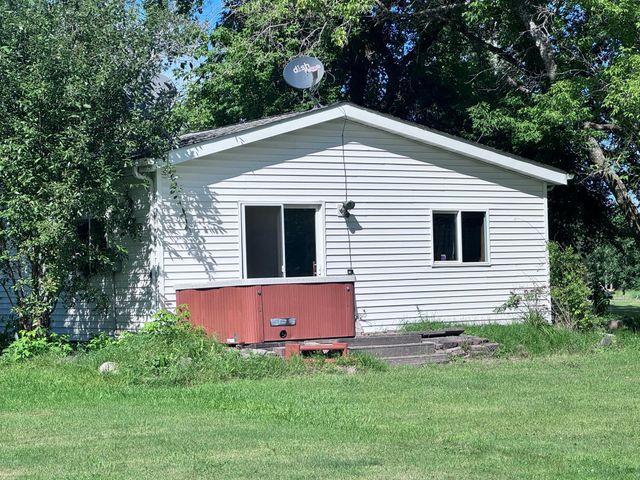 5586 N 1st Avenue, Kettle River, MN 55757