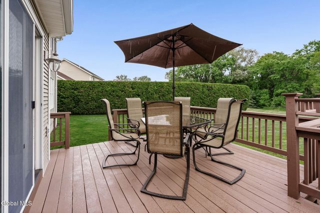 2501 Angelina Drive, Niskayuna, NY 12309