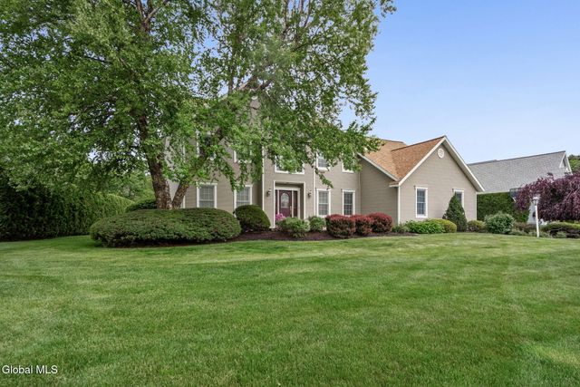 2501 Angelina Drive, Niskayuna, NY 12309